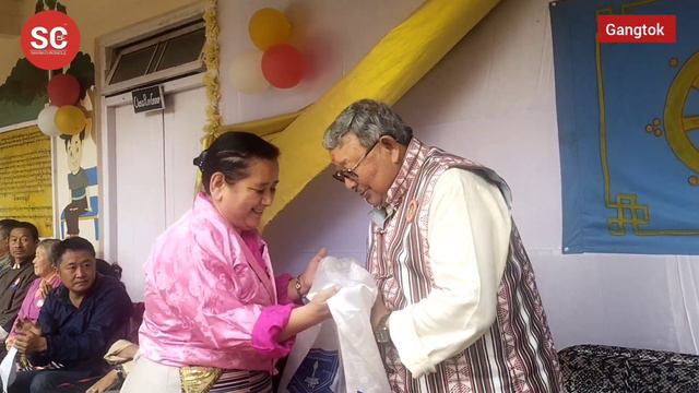 Tathangchen secondary school pays tribute to its founder Chogyal Palden Thondup Namgyal on his 99th смотреть онлайн