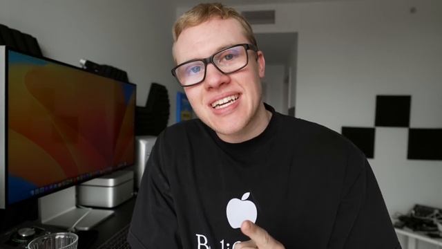 The M2 Max MacBook Pro Is CRAZY (vs M1 Ultra TEST) смотреть онлайн