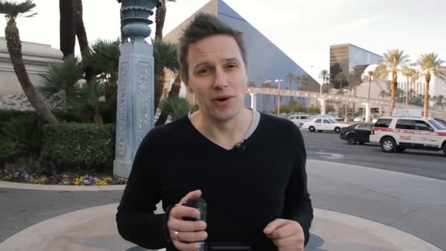 HD Camcorders Panasonic's latest X900 reviewed by Tom Dunmore смотреть онлайн