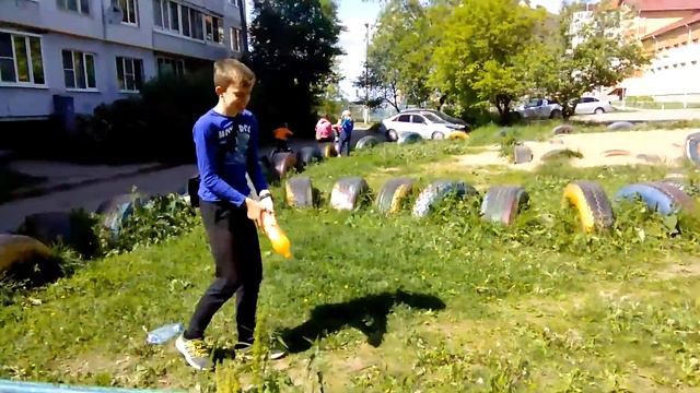 Что будет с лимонадом за 19рублей.Если её кидать в землю смотреть онлайн