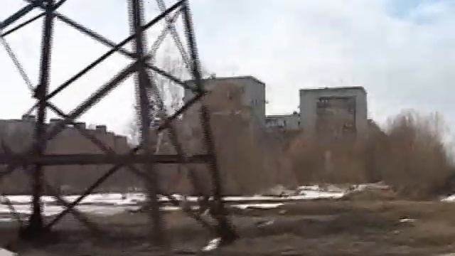 Zemly_na_avtozavode.flv смотреть онлайн