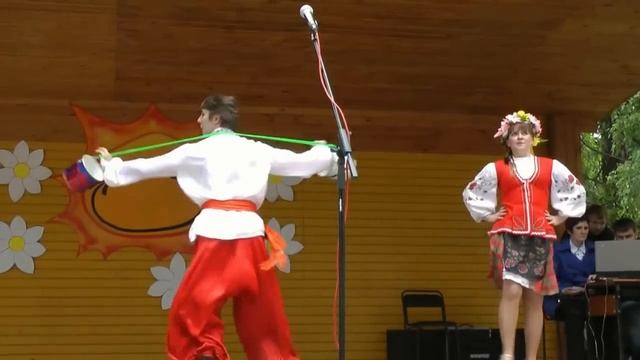 Танец Кудёрышки. А.Пацера и О.Фуртикова. смотреть онлайн