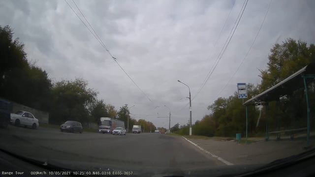 Луганск, ул. Линева, р-н ЛНАУ. 2021/10/05 смотреть онлайн