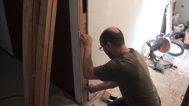 Bathroom entry door frame installation. Установка рамы для двери смотреть онлайн