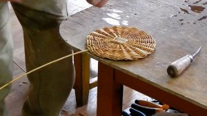 Видеоурок: Изготовление корзины из лозы