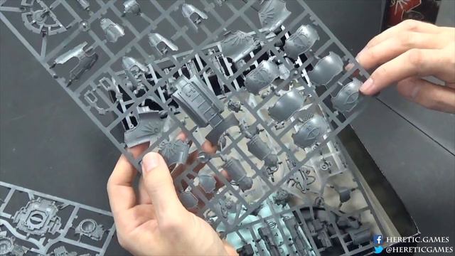 Adeptus Titanicus Warlord Titan Unboxing смотреть онлайн