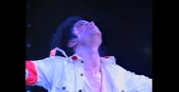 Michael Jackson - Earth Song - Live in Royal Brunei (1996)
