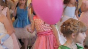 Повзрослели сегодня мальчишки в саду ПЕСНЯ И ТАНЕЦ на выпускной в саду