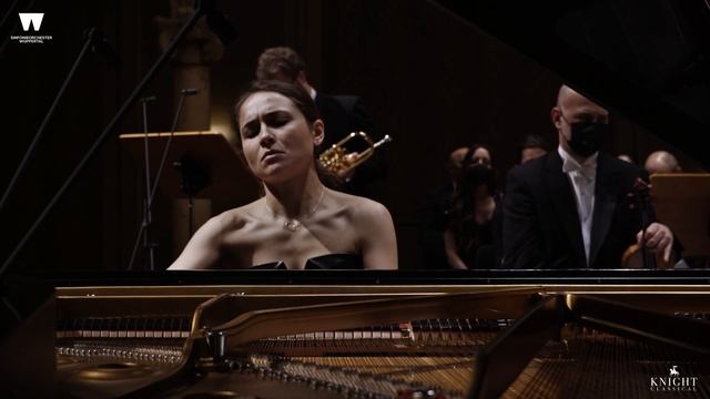 Shostakovich Piano Concerto No.1, Op.35 | Anna Tsybuleva смотреть онлайн
