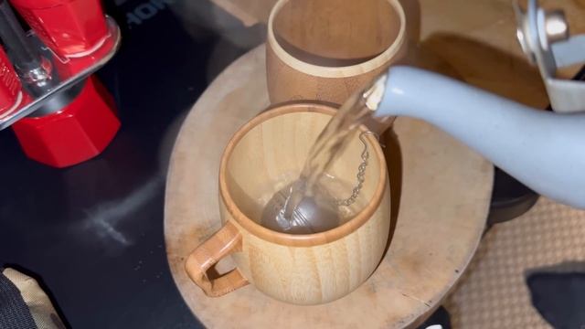 KAMPTA ŞİŞME YATAĞIMIZ PATLADI смотреть онлайн