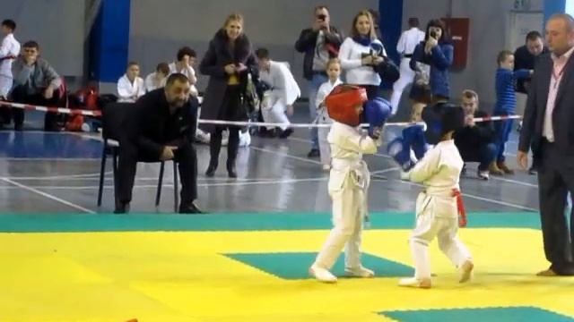 7. Юные каратисты на соревнованиях, категория 4-5 лет смотреть онлайн