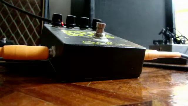 Barber Dirty Bomb into Vox PF15R/Marshall MG50DFX смотреть онлайн