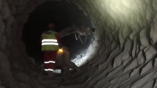 Демонтаж обмазки и футеровки печи (Казахстан, г. Шепте) смотреть онлайн