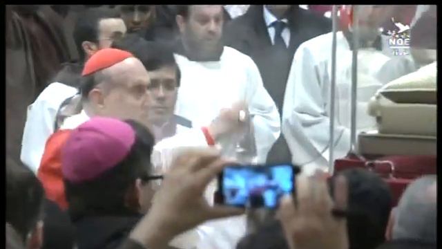 Přenesení sv. otce Pia a sv. Leopolda Mandiče do Baziliky sv. Petra v pátek 5.února 2016. смотреть онлайн