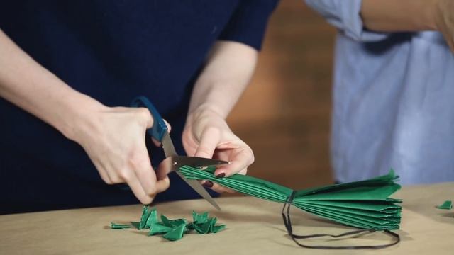 Бумажная люстра: делаем помпон из бумаги смотреть онлайн