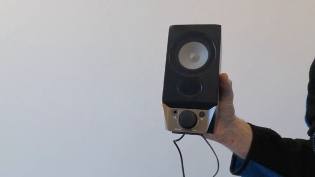 Edifier R19BT 2 0 PC Lautsprechersystem, Recht ausgewogener Klang mit Bluetooth Funktion смотреть онлайн