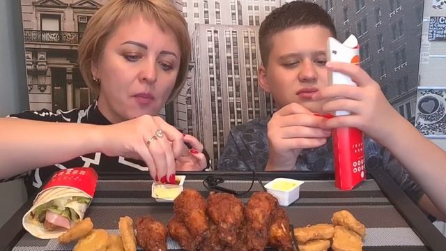 МУКБАНГ?? БУРГЕР КИНГ ?? #семья #eating #mukbang #no #мукбанг #еда #бургеркинг #едимвкусно #нагетсы