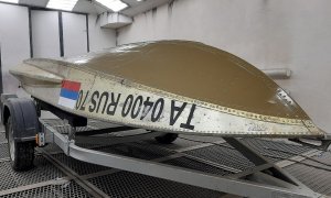 Покраска днища лодки Обь 1. Восстановление заклёпок. Капитальный ремонт алюминиевой лодки Обь-1 ЗИЧ.