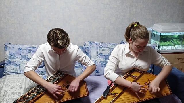 Бухтин Иван, Воронина Анастасия; В. Трояновский - В. Тихов "Уральская плясовая" смотреть онлайн