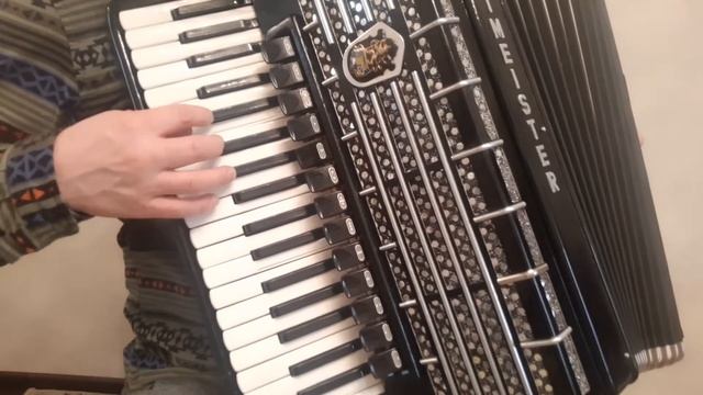 СВЕТ И ТЕНИ 1 аккордеон смотреть онлайн