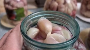 вкусный маринованный чеснок