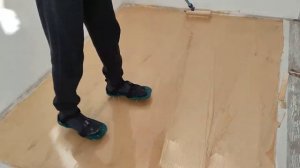 Пол, покрытый эпоксидной смолой Metally Epoxy. Набор №21.