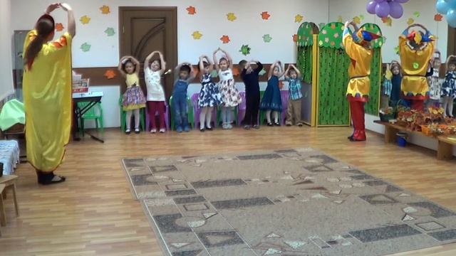 Песенка про Дождик Музыка 4 года Праздник Осени Детский клуб Капитошка www.kapetoshka.ru смотреть онлайн