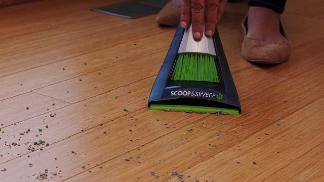 Scoop & Sweep™ - Pet Hair Eraser® смотреть онлайн