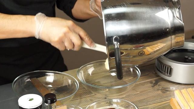 ТИРАМИСУ С АСАИ И ХРУСТЯЩИМ КИНОА от перуанского шеф-повара Элиаса Видаля смотреть онлайн