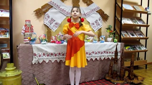 Страна читающая - Каплина Полина читает произведение "Листопад" И А Бунина смотреть онлайн