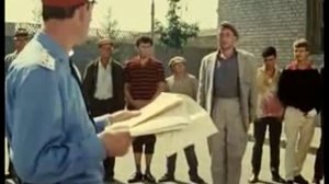 Песчаный карьер   два человека