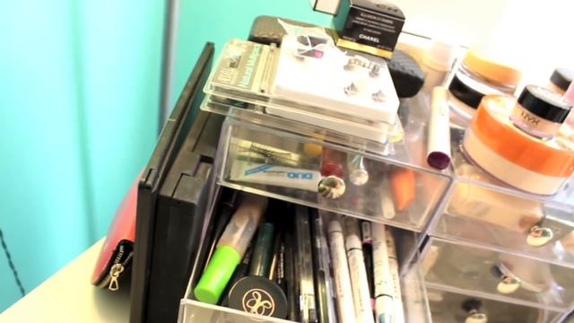 My Makeup/Vanity Tour смотреть онлайн