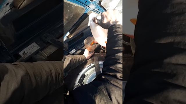 Как заменить антифриз в НИВЕ чтобы не завоздушить блок и радиатор печки смотреть онлайн