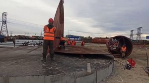 Разворачивание резервуара "РВС-400" Распаковка, установка в монтажное положение.