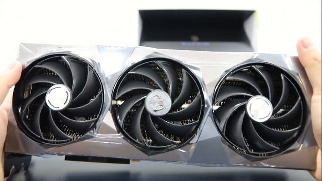 MSI GeForce RTX 4090 SUPRIM X 24G Unboxing смотреть онлайн