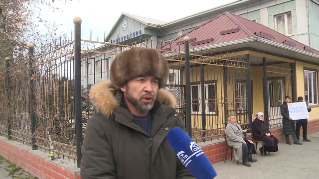 Мыйзам карапайым элге эле иштейби? Адилеттлк издеген тургундар нааразычылыкка чыгышты. смотреть онлайн