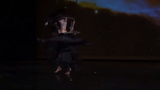 ALEX DELORA Belly Dancer смотреть онлайн