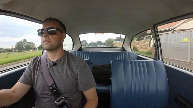 Volkswagen 411L Fastback: "Bang on Something" смотреть онлайн
