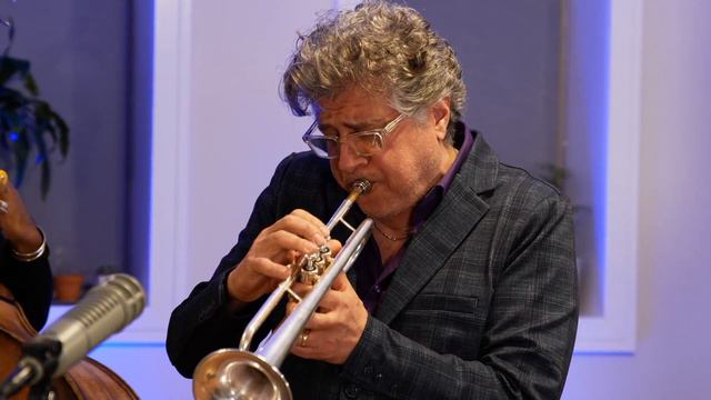 Emmet Cohen w/ Joe Magnarelli & Jerry Weldon | Ow! смотреть онлайн