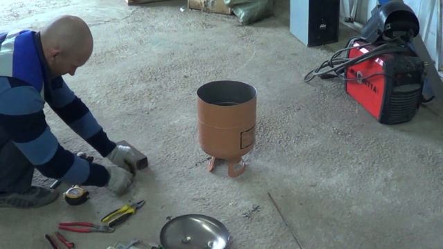 УРНА ДЛЯ МУСОРА ИЗ ПУСТОГО БАЛЛОНА ФРЕОНА! смотреть онлайн