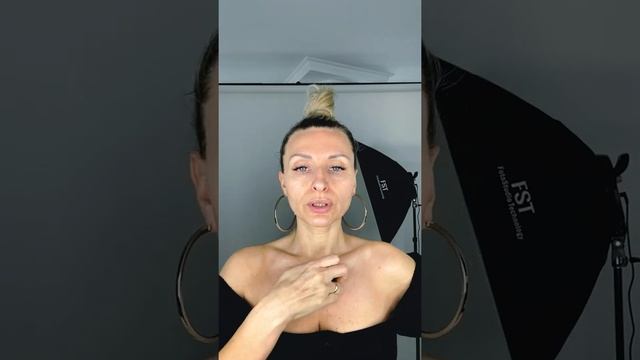 ВЫБИРАЙТЕ ВЫРЕЗ ПОГЛУБЖЕ! смотреть онлайн