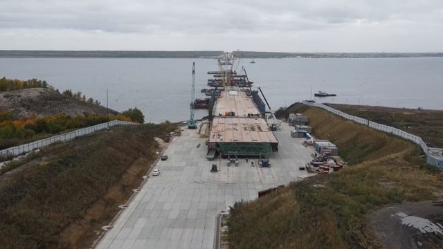 Строительство моста через Волгу со стороны Климовки. часть 1 сухопутная. 25.09.2021 смотреть онлайн