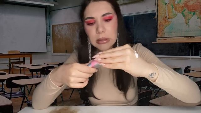 АСМР|ТОКС ДЕВОЧКА С ЗАДНЕЙ ПАРТЫ ПЛОХО ПОДСТРИЖЕТ ТЕБЯ ASMR смотреть онлайн