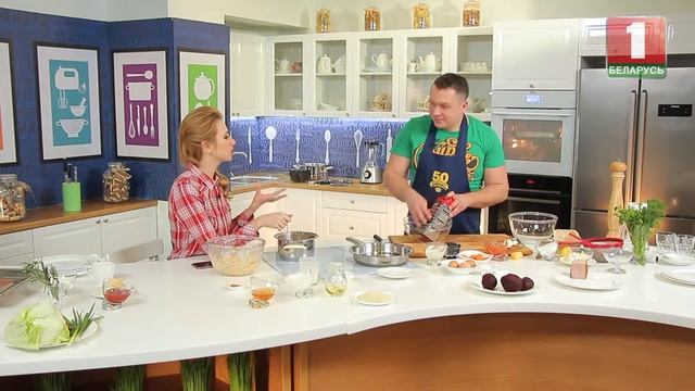 Готовим салат из свеклы с сыром с перепелиными яйцами, бедрышки Панские и кунжутное молоко 2016 02 смотреть онлайн