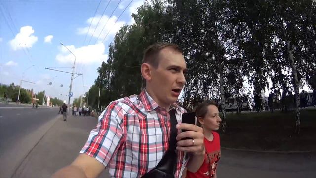 Пешая прогулка через подземный переход на фестиваль «Герои мирового рока» (часть 1) смотреть онлайн