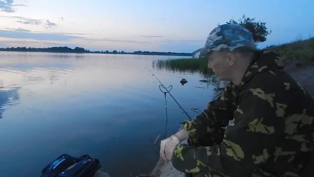 #13 На рыбалку. На фидер с ночёвкой. смотреть онлайн