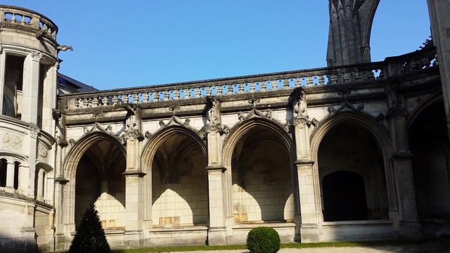 cloître de la Psalette Cathédrale SAint Gatien TOURS FRANCE HQ смотреть онлайн