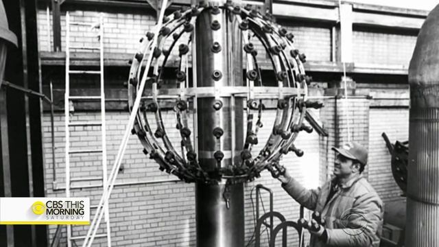 How did the Times Square ball drop become a NYE tradition? смотреть онлайн