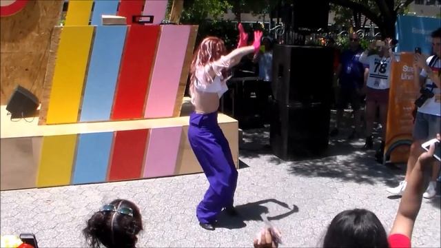 Constance Busti ae Youth Pride Performance смотреть онлайн