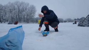 Зимняя рыбалка на Волге . Зимняя рыбалка в Саратове. На густеру.